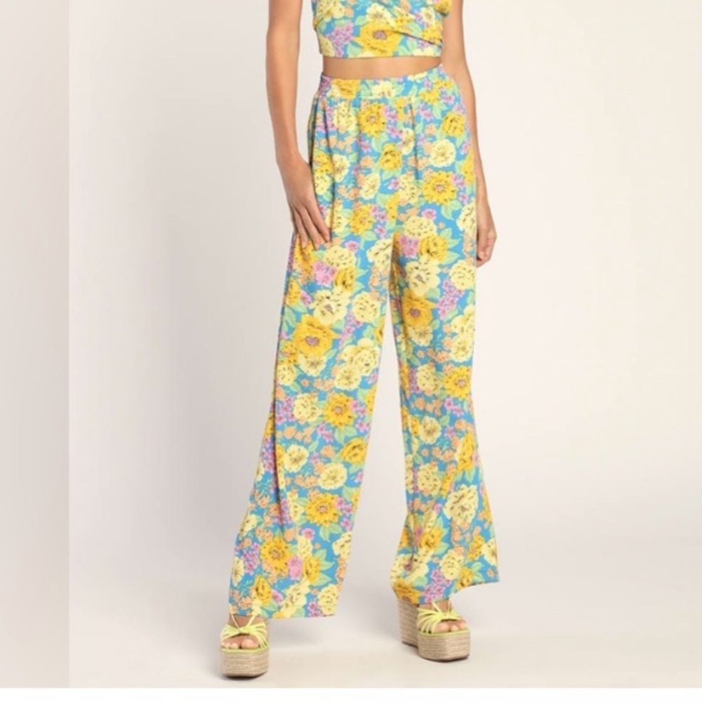 ⭐️ LULUS NWT Summer Soundtrack Hawaiian Blue Floral Wide-Leg Pants